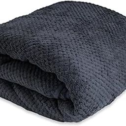 LINEAR Microfibre Towel | 300 GSM | Towels for Bath Large Size | Soft & Absorbent | Towel for Bathroom | Bath Towel for Men, Women | 70 cms x 140 cms (Grey)-7