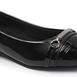 Women's Textured with Chain Detail Modern Elegance Pointed-Toe Pumps-7