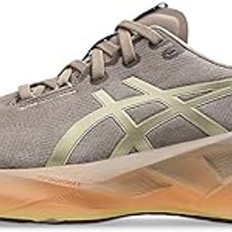 Womens Novablast 5 Luxe Running Shoes-49