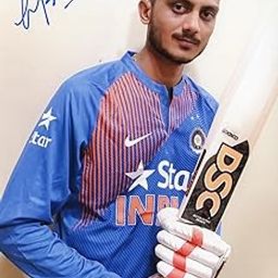 5x7 Inches Original Autographed Photo of Indian Cricketer Axar Patel-image-89