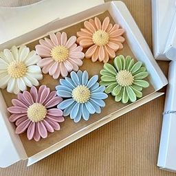 Set of 6 Floating Flower Candles – Daisy Design for Bowl Decor, Diwali, Pooja & Wedding Use | Handmade & Scented | Elegant Water Floaters-image-4
