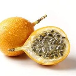Creative Farmer Passion Fruit Yellow Giant Granadilla Garden Plant(1 Healthy Live Plant)-image-24