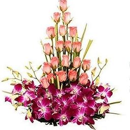 The FloralMart® Valentine's Day Special Basket Fresh Flowers Arrangement of 20 Pink Roses & 10 Purple Orchids || TFM Valentine Day Gift-image-5