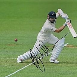 5x7 Inches Original Autographed Photo of New Zeland Cricketer Kane Williamson-image-81