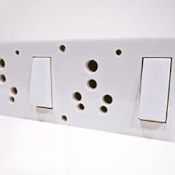 GOLD COAST Double SS. Combined 2+2 Switch & Socket with Indicator & Junction Box, 16 A One Way Electrical Switch (Pack of 1 Number of Switches - 2) (2)-image-4