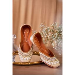 House of Vian Sheen Gold Juttis-picture-16