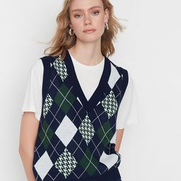 Trendyol Women Navy Blue & White Fair Isle Printed Sweater Vest-image-12