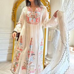 FILIB LONDON Floral Embroidered Notch-Neck Georgette Kurta With Trousers And Dupatta-45