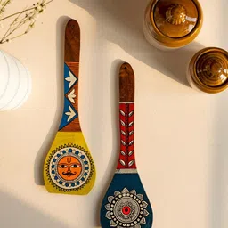 Mirai Woods Brown Printed Sheesham Wood Wall Hanging-image-82