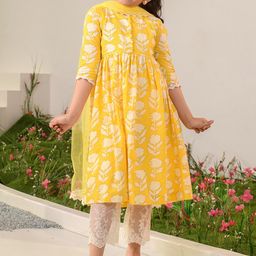 pspeaches Girls Floral Printed Regular Pure Cotton Kurta with Trousers & Dupatta-picture-15