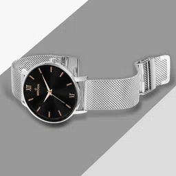 WROGN Men Dial & Stainless Steel Bracelet Style Straps Analogue Watch HOBWRG0455-image-13