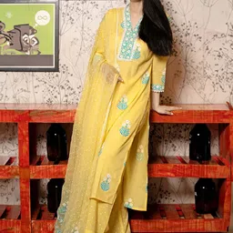 GoSriKi Floral Printed V-Neck Straight Kurta With Palazzos & Dupatta-42