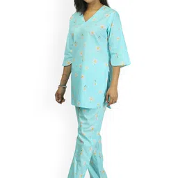 Freesia Array Floral Print V-Neck Pure Cotton Tunic & Trousers image 3
