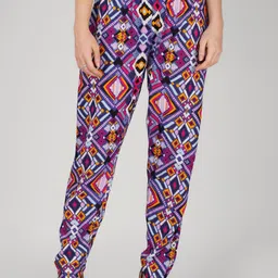 Vastraa Fusion Women Geometric Printed Cotton Straight Trouser-image-78