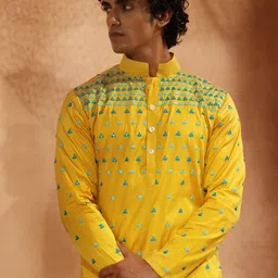 Eleven Brothers Men Ethnic Motifs Embroidered Regular Thread Work Kurta with Trousers-picture-54