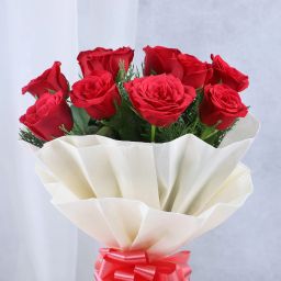 Classy Red Rose Bouquet N Cake Delight image 5