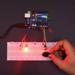 Control the LEDs using Hall Magnetic Sensor Module compatible with Arduino Uno - KT621Control the LEDs using Hall Magnetic Sensor Module compatible with Arduino Uno - KT621 image 3