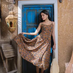 Stylecast X Hersheinbox Floral Print Georgette Fit & Flare Maxi Dress-picture-0