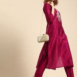 Varanga Women Magenta Pink Embroidered Kurta with Trousers-19