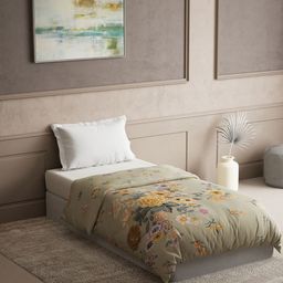 DDecor Green & Orange-Coloured Floral Pure Cotton 300 GSM Heavy Winter Single Bed Quilt-image-80