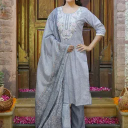 Libas Round Neck Floral Yoke Design Regular Thread Work Straight Kurta Set-picture-26