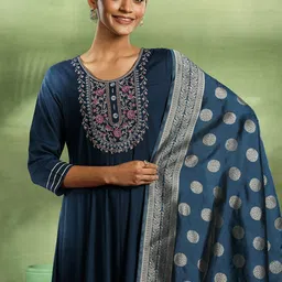 Libas Floral Yoke Design Thread Work Panelled Anarkali Kurta with Trouser & Dupatta-picture-8