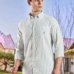 Nautica Men Premium Fit Vertical Striped Spread Collar Casual Shirt-picture-54