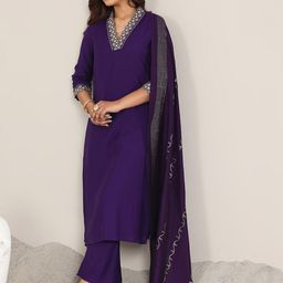 Gerua By Libas Yoke Design V Neck Sequinned Kurta With Trousers & Dupatta image 5
