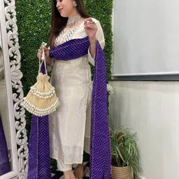 DIVASTRI Women Ethnic Motifs Printed Regular Sequinned Kurta with Trousers & With Dupatta image 3