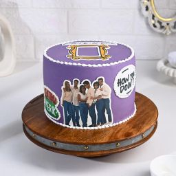 The One with the FRIENDS Cake-image-21