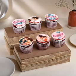 Charming Mothers Day Poster Cupcakes-image-35