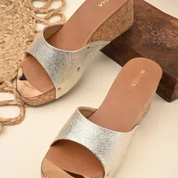 Rocia Flatform Sandals-picture-25