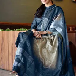 Geetha Creation Women Floral Embroidered Regular Beads and Stones Kurta Set-image-53