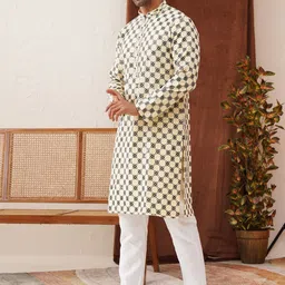Jompers Men Embroidered Regular Sequinned Kurta with Pyjamas image 2