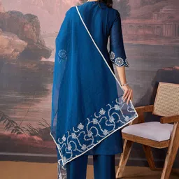 House of Pataudi Embroidered Kurta & Trouser With Dupatta image 5