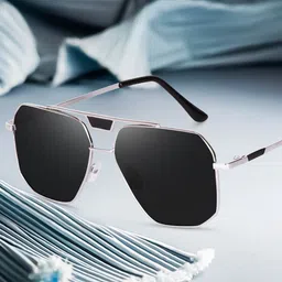 LEGEND EYEWEAR Unisex Black Lens & Silver-Toned Aviator Sunglasses-46