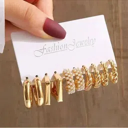 Balasundri Contemporary Studs Earrings image 4