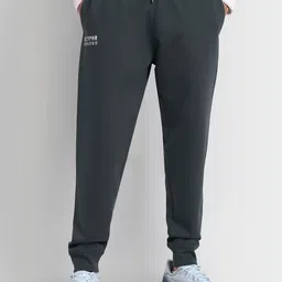 DCYPHR Men Side Pockets Joggers-image-33