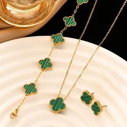 Designs & You Gold Plated Anti Tarnish Clover Jewellery Set-picture-49