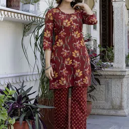 EthniFlair Women Floral Printed Pure Cotton Kurta Set-33