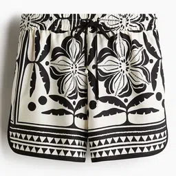 H&M Drawstring Twill Shorts image 2