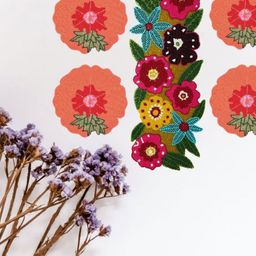 YWULY 5-Pcs Pink & Green Floral Embellished Table Linen Set-image-91