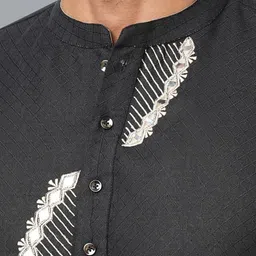 Arch element Men Thread Work Kurta image 2