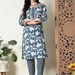 PHYSIL Women Floral Printed Cotton Kurta with Trousers-image-17