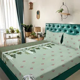 Aura Green & Red Floral Printed 300 TC Super King Bedsheet Set 2.7 m x 2.7 m-picture-20