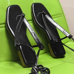 Try Me Women Solid Ethnic Open Toe Flats with Bows-28