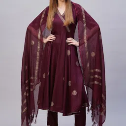 Anni Designer Women Floral Printed Regular Kurta with Trousers & With Dupatta-31
