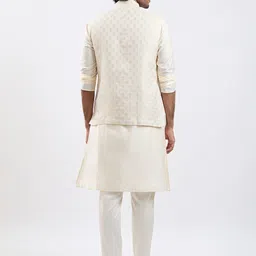 VASTRAMAY Men Regular Kurta with Pyjamas image 5