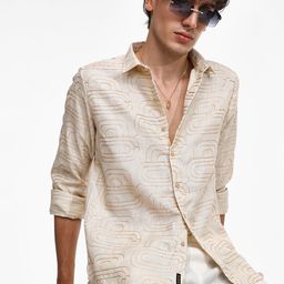 Campus Sutra Men Comfort Spread Collar Textured Casual Shirt-image-90