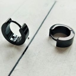 The Roadster Lifestyle Co. Men Circular Hoop Earrings-12